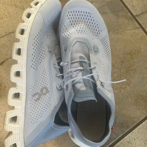 On Cloud Cloud 5 running sneakers